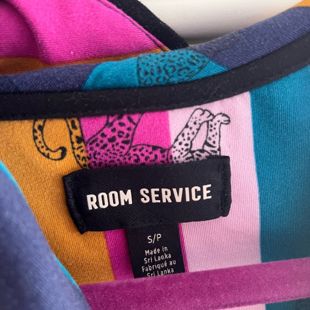 Room Service night gown - Picture 3 of 4